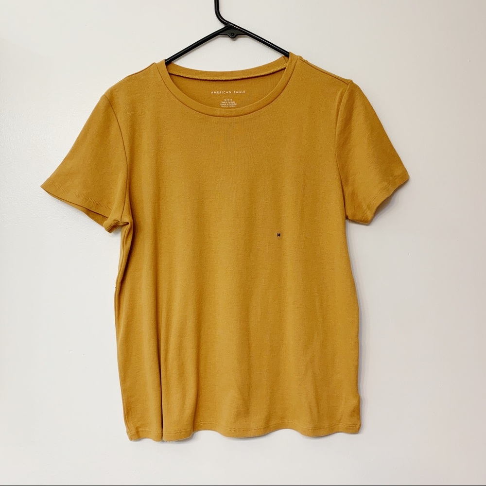 American Eagle T shirt